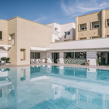 Mangia'S Himera Resort Кампофеличе-ди-Роччелла Экстерьер фото