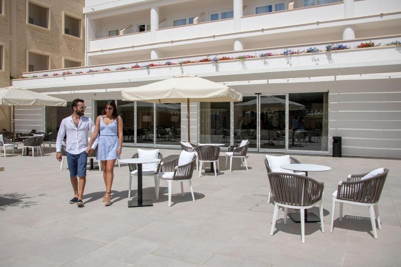 Mangia'S Himera Resort Кампофеличе-ди-Роччелла Экстерьер фото