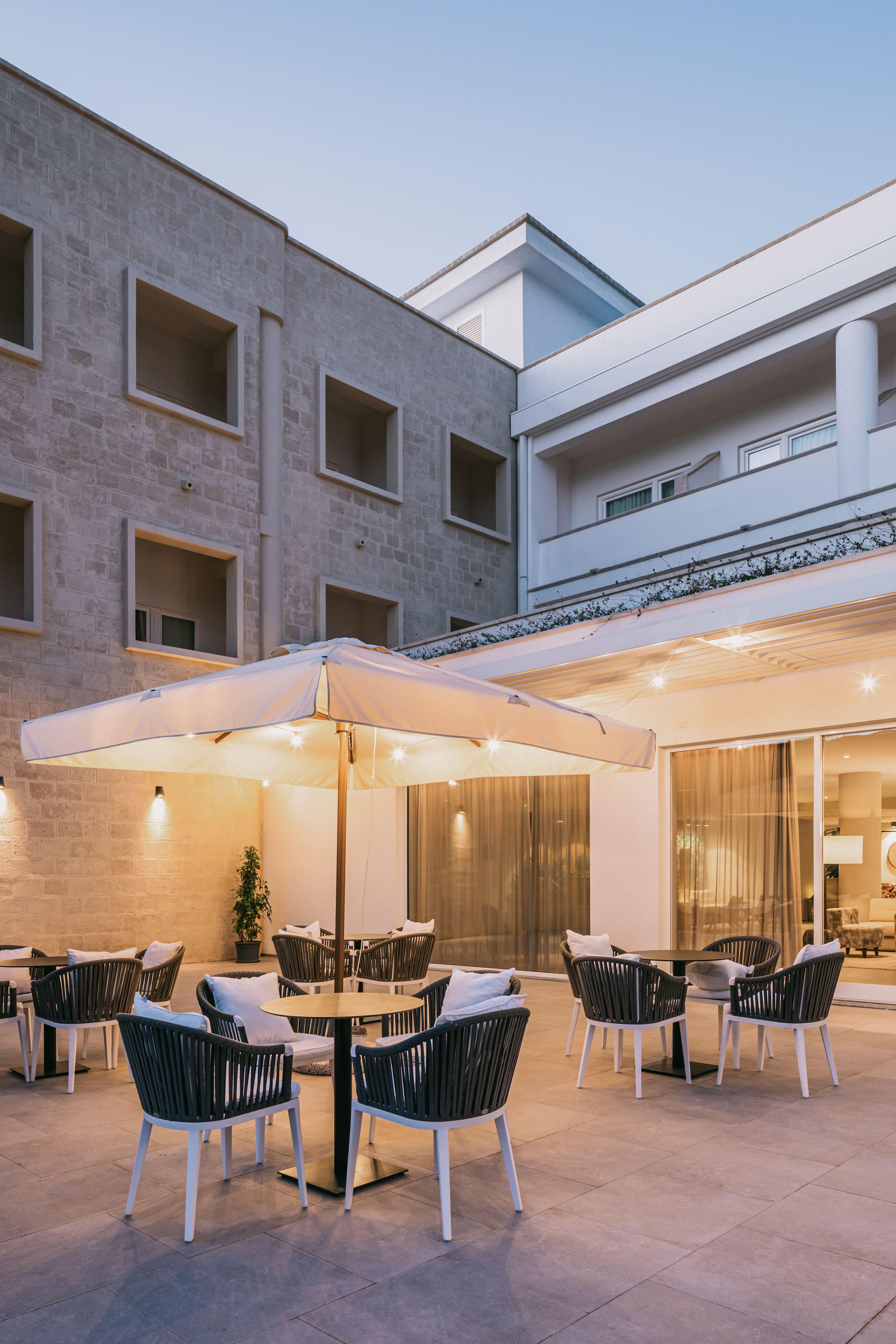 Mangia'S Himera Resort Кампофеличе-ди-Роччелла Экстерьер фото