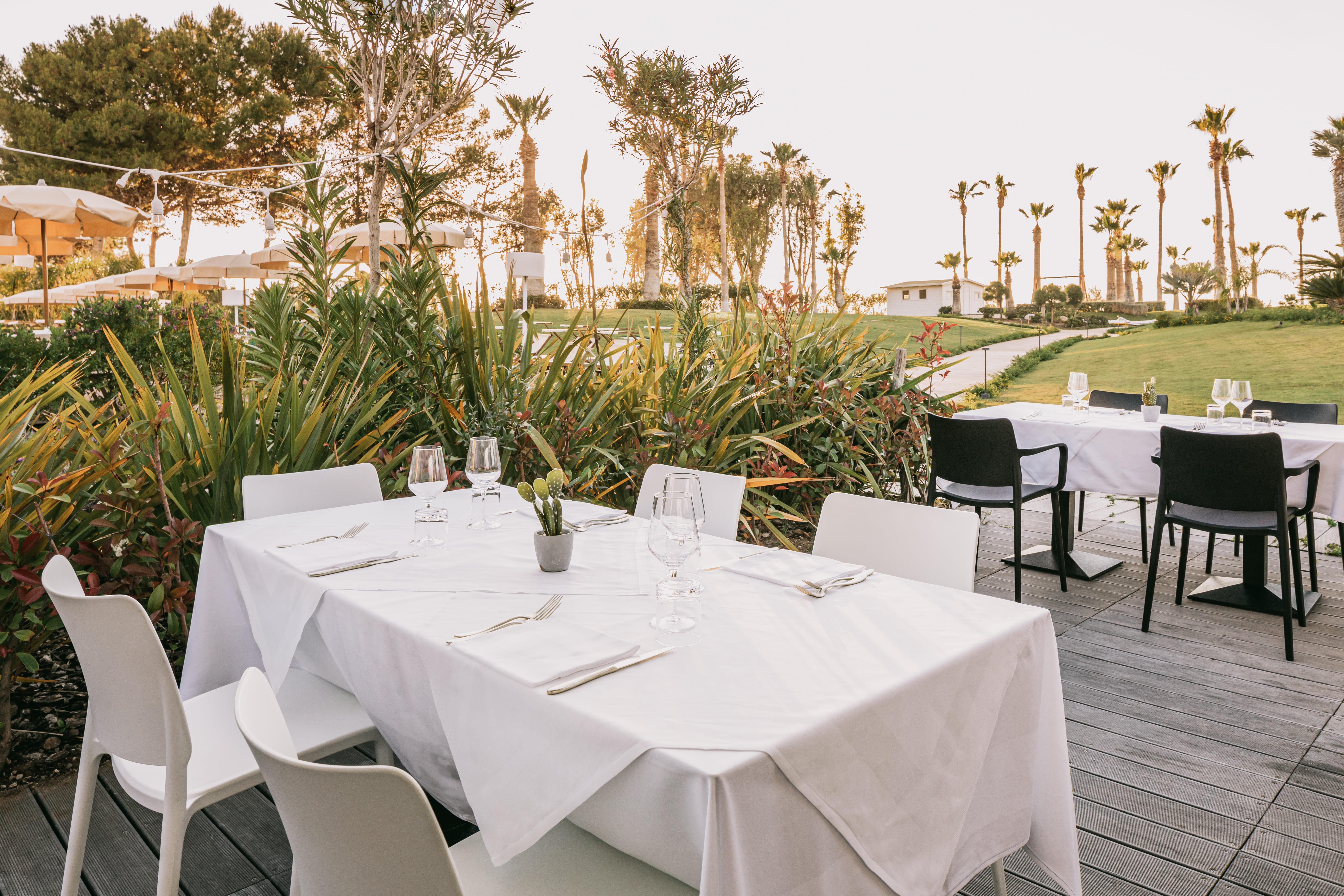 Mangia'S Himera Resort Кампофеличе-ди-Роччелла Экстерьер фото